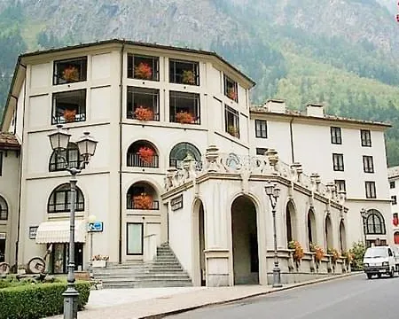 Aparthotel Host Privato Universo